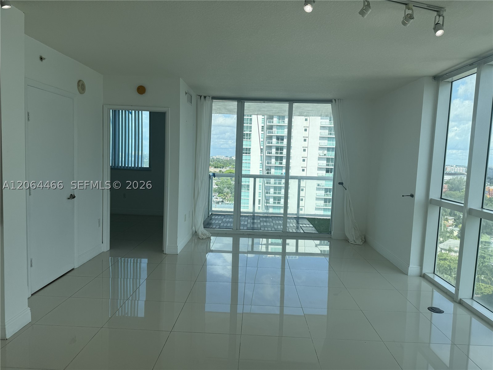 1871 NW S River Dr #1605, Miami FL 33125