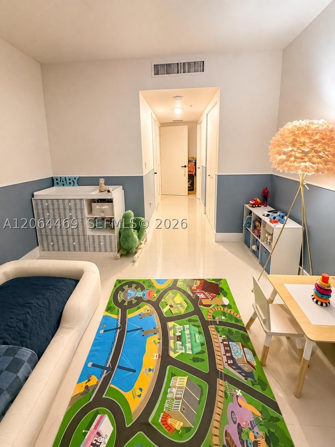 92 SW 3rd St #1210, Miami FL 33130