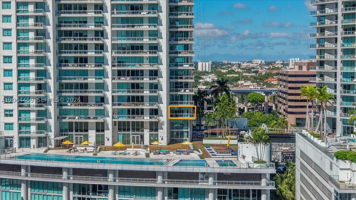 92 SW 3rd St #1210, Miami FL 33130
