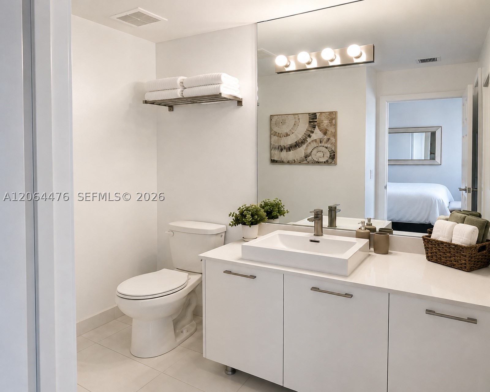 151 SE 1 St #2406, Miami FL 33131