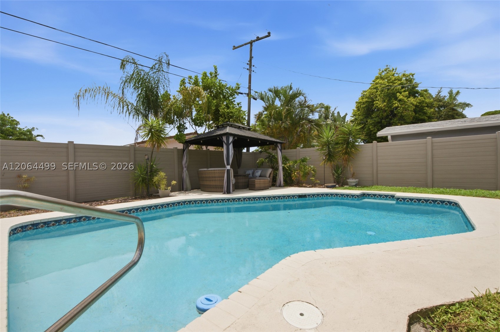 5640 NE 16th Ave, Fort Lauderdale FL 33334