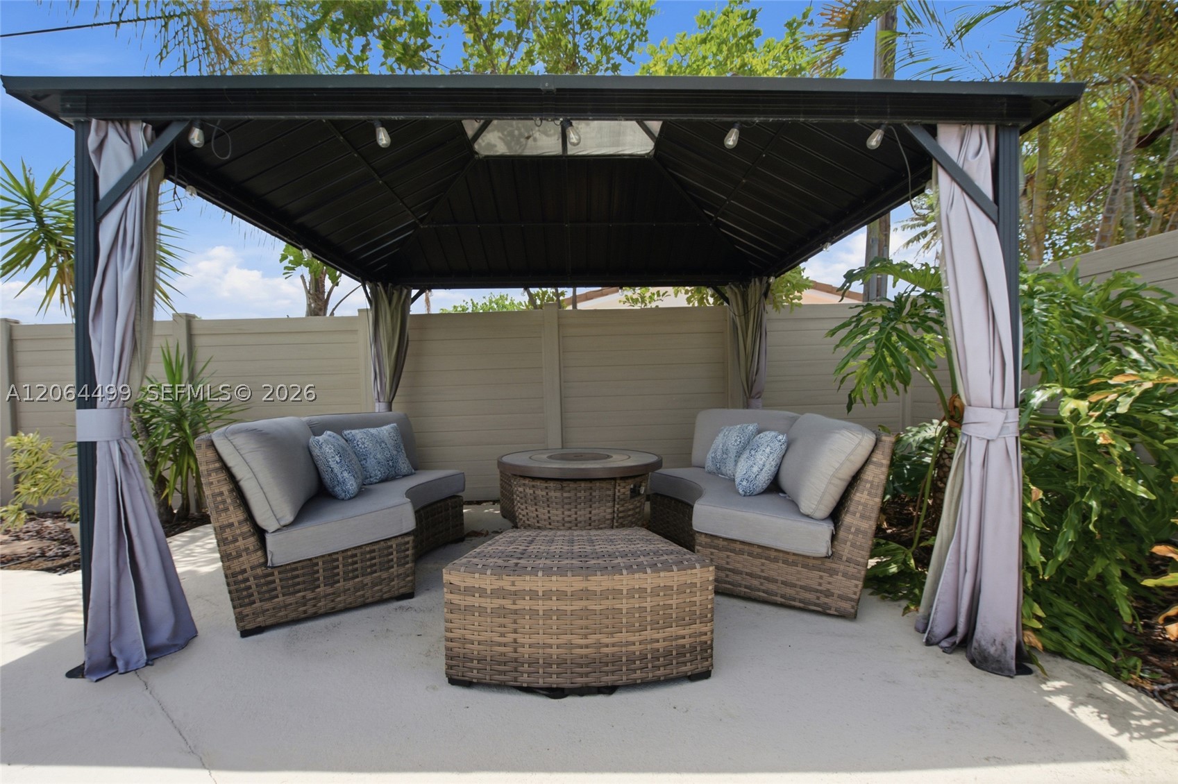 5640 NE 16th Ave, Fort Lauderdale FL 33334