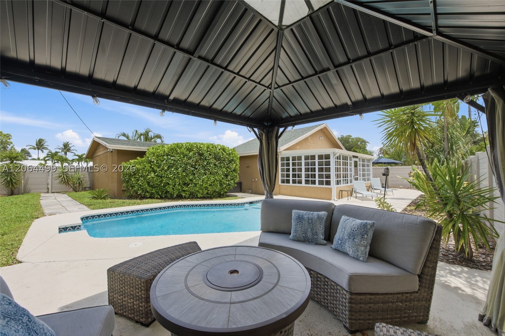 5640 NE 16th Ave, Fort Lauderdale FL 33334