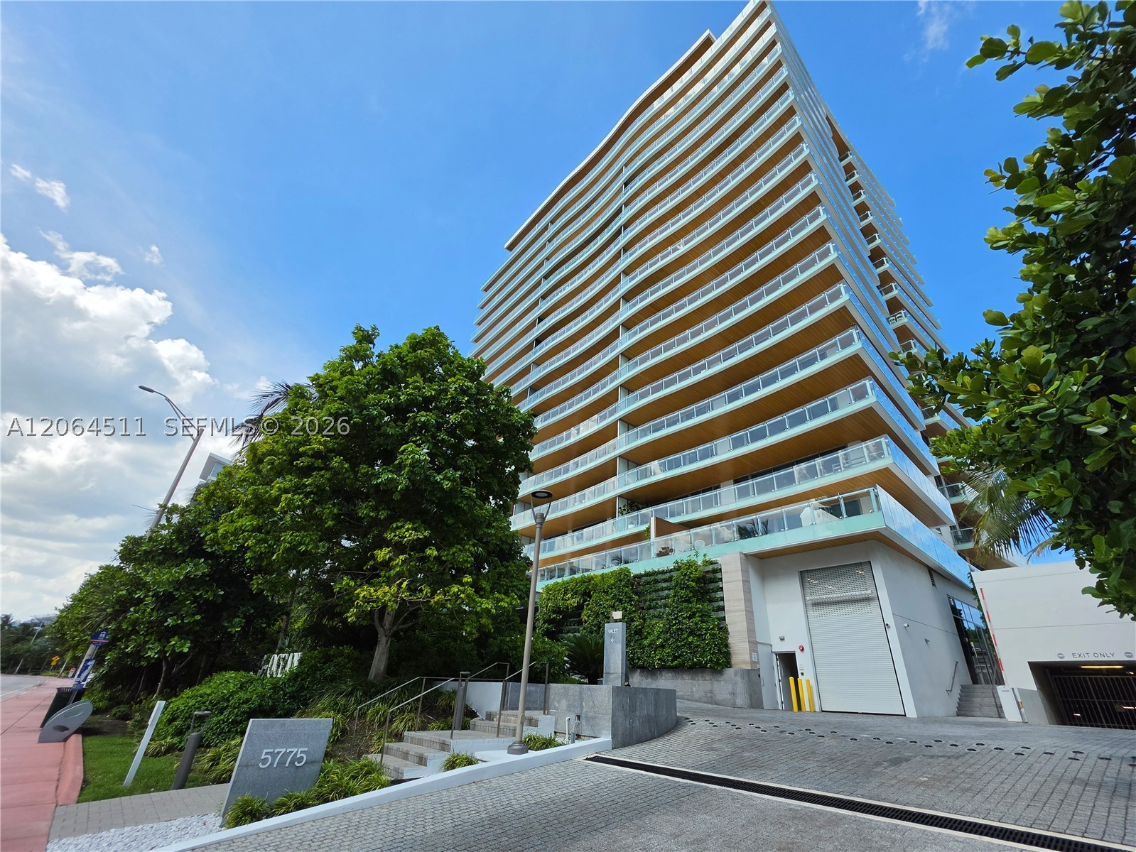 5775 Collins Ave #405, Miami Beach FL 33140
