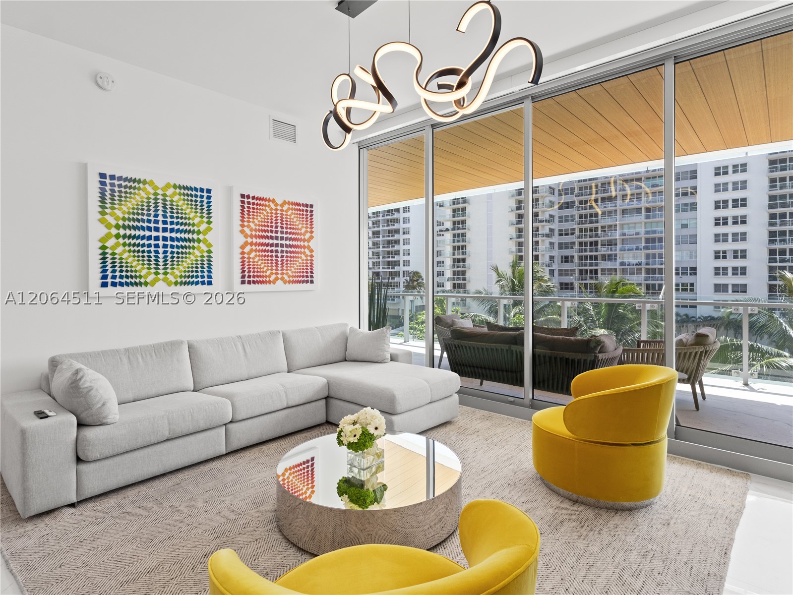 5775 Collins Ave #405, Miami Beach FL 33140