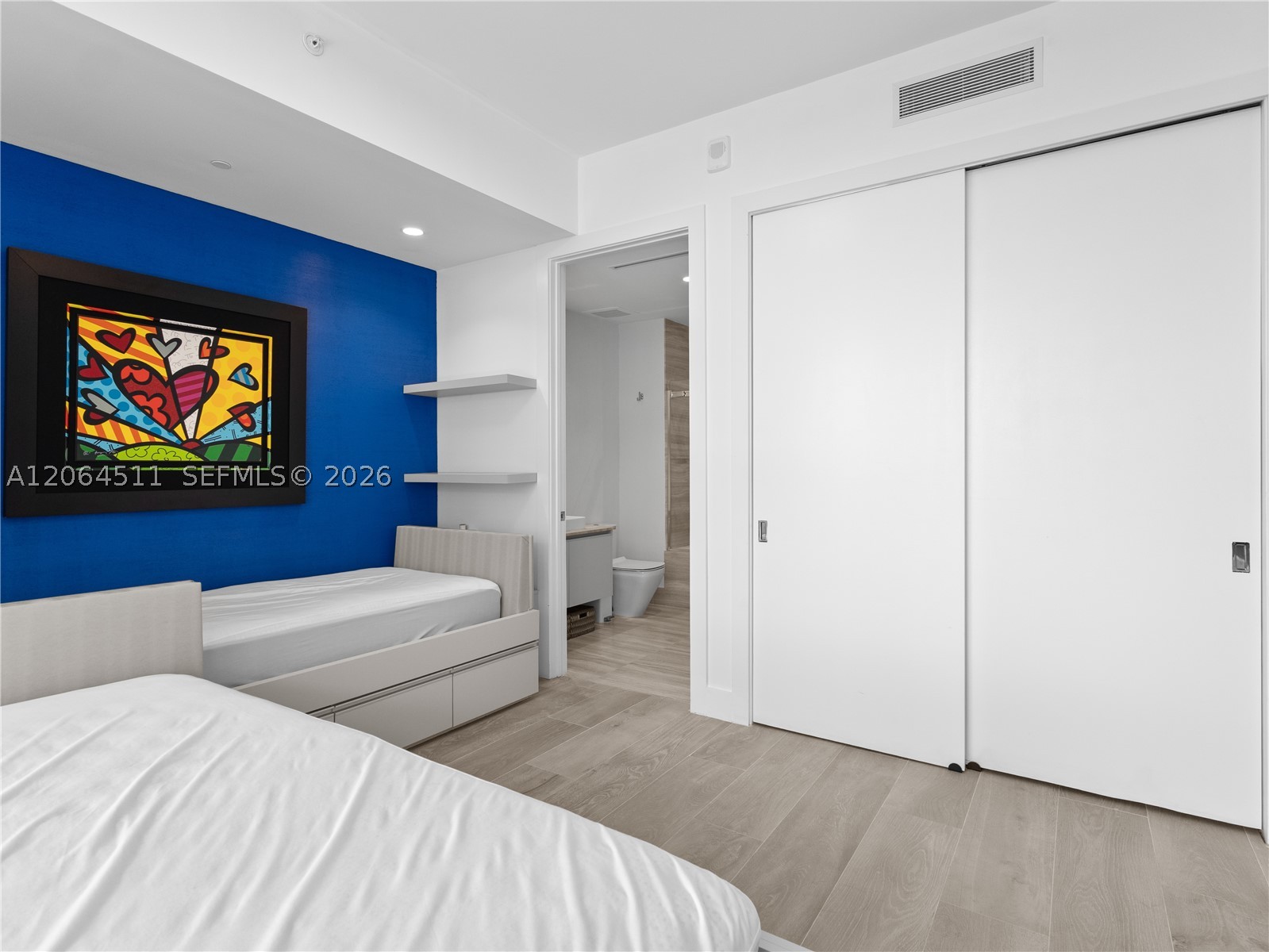 5775 Collins Ave #405, Miami Beach FL 33140