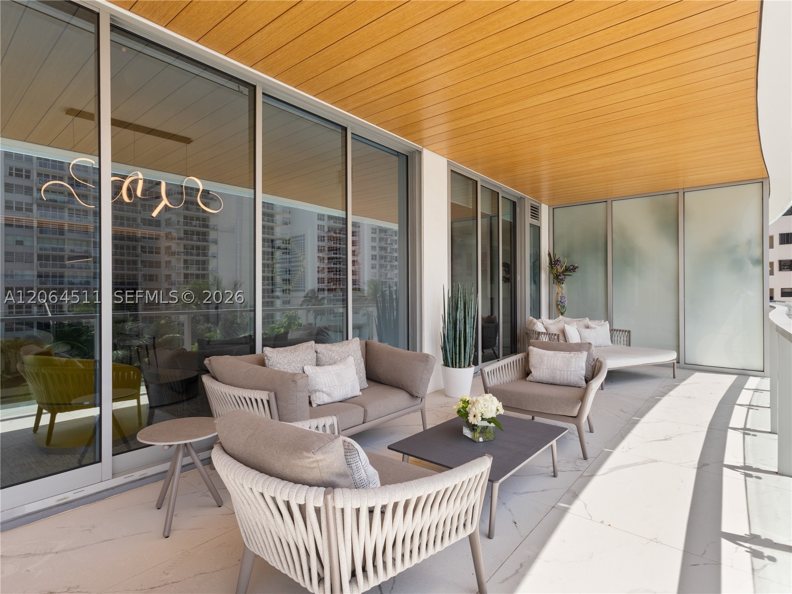 5775 Collins Ave #405, Miami Beach FL 33140