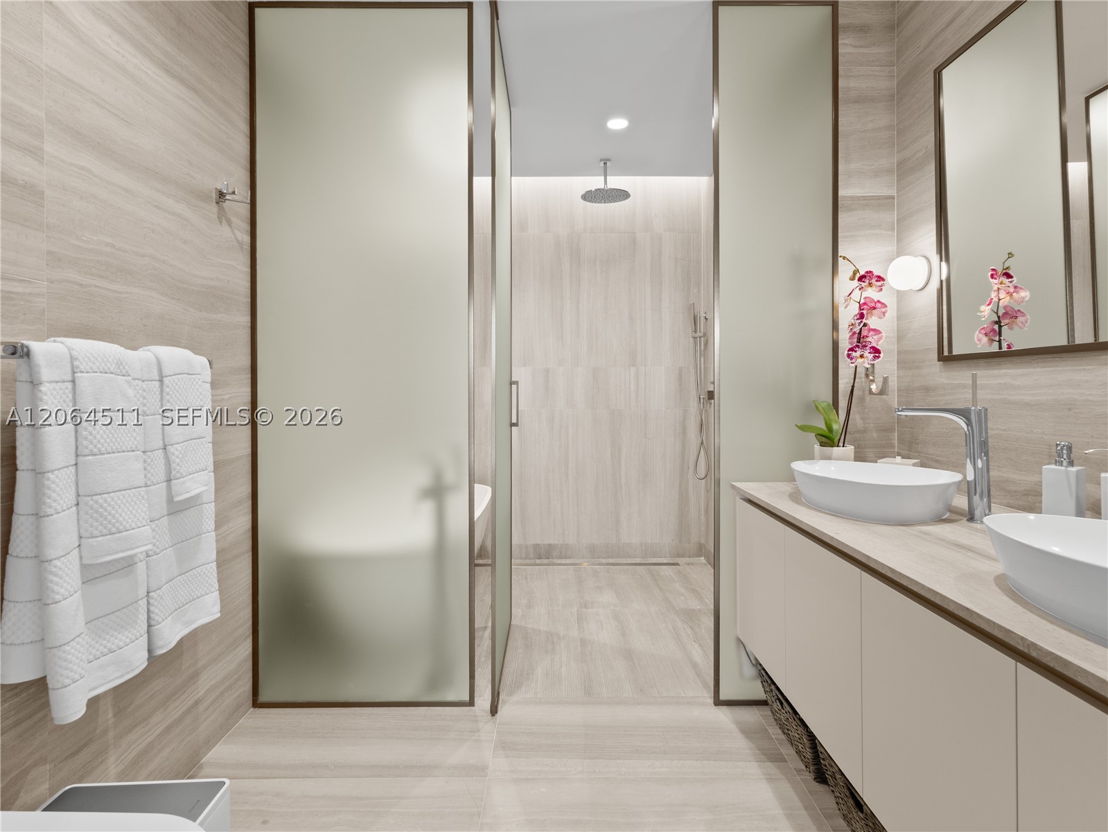 5775 Collins Ave #405, Miami Beach FL 33140