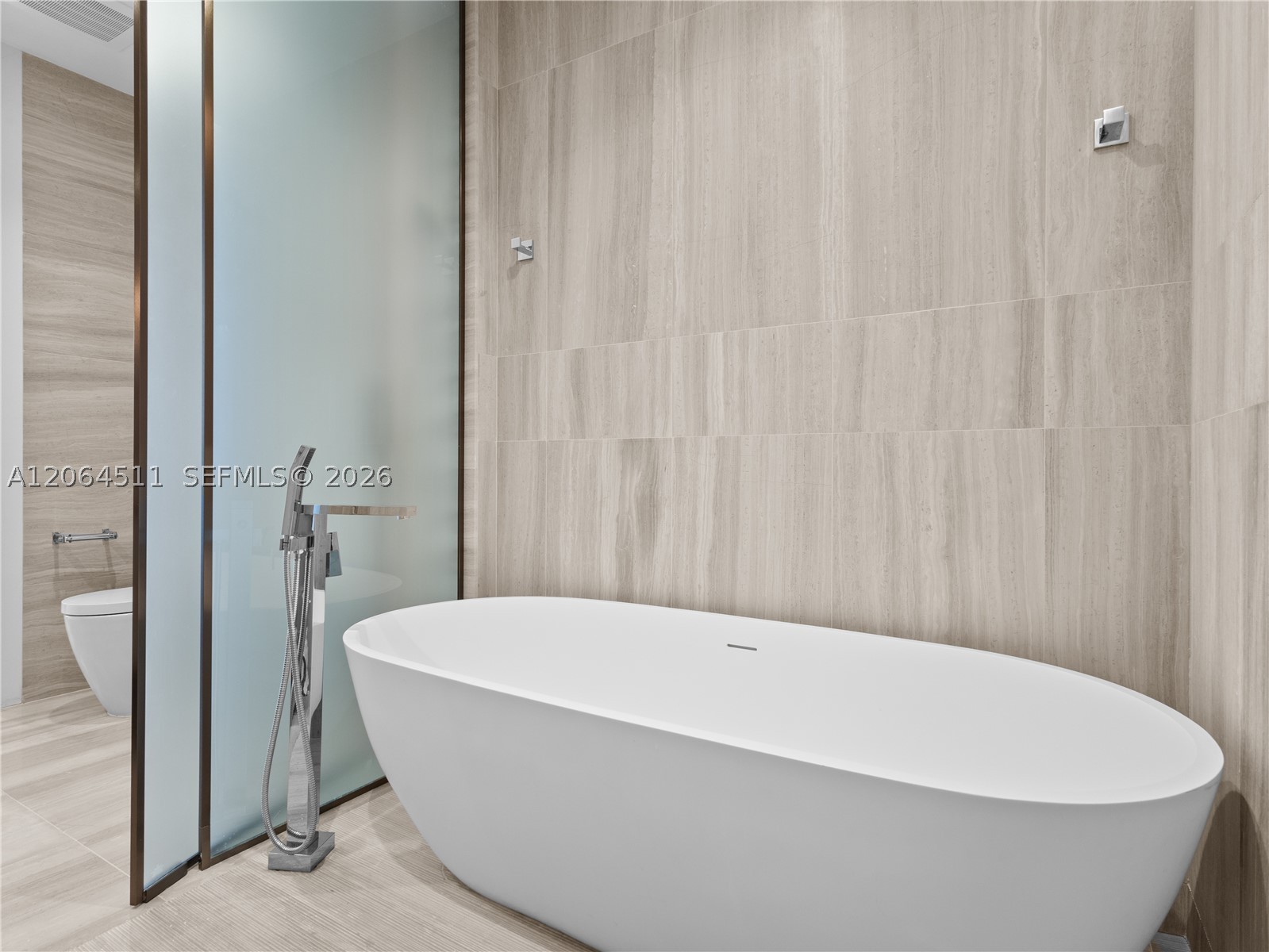 5775 Collins Ave #405, Miami Beach FL 33140