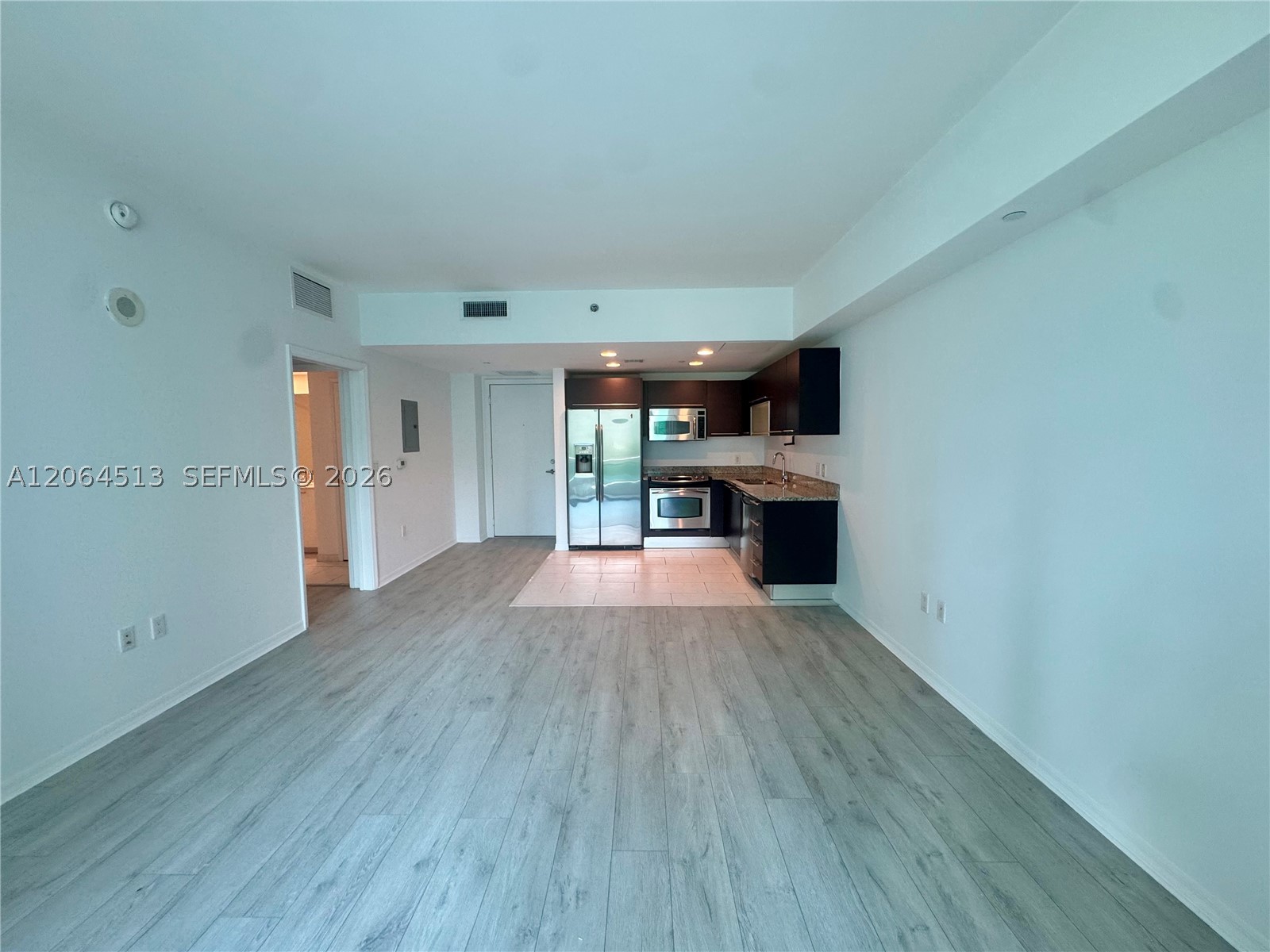 951 Brickell Ave #409, Miami FL 33131