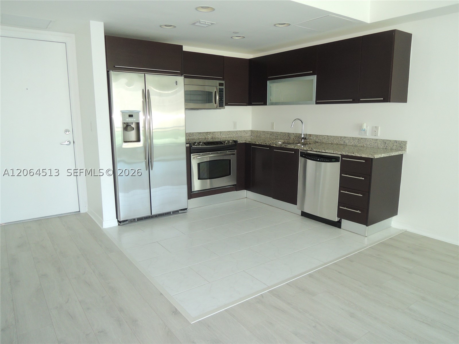 951 Brickell Ave #409, Miami FL 33131