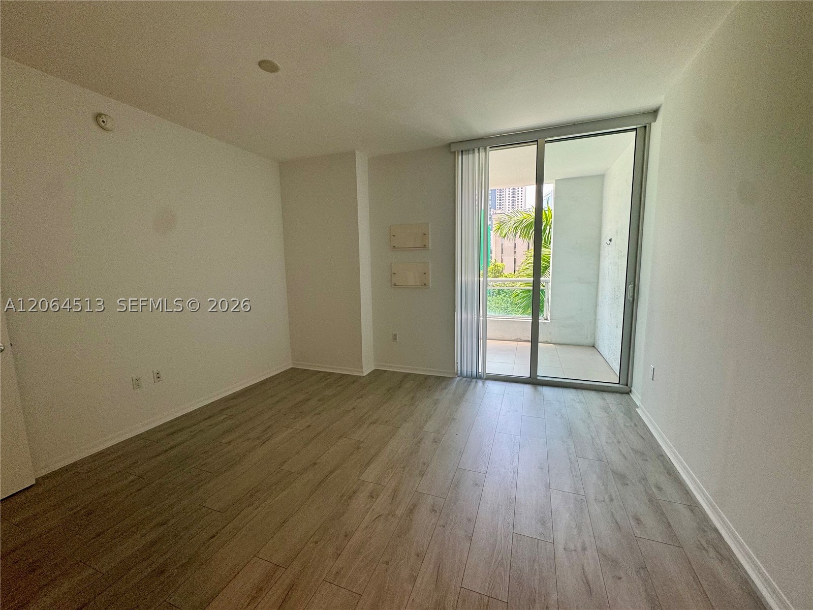 951 Brickell Ave #409, Miami FL 33131