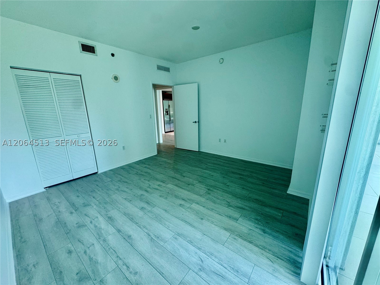 951 Brickell Ave #409, Miami FL 33131