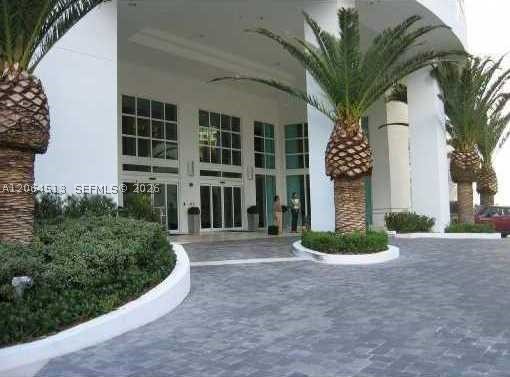951 Brickell Ave #409, Miami FL 33131