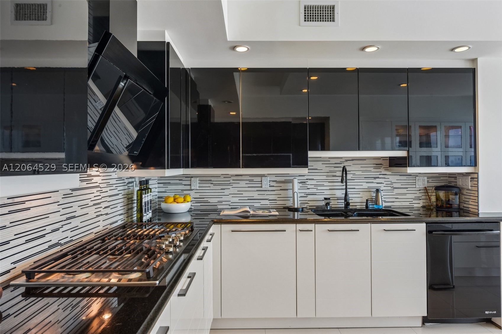 3535 S Ocean Dr #2106, Hollywood FL 33019
