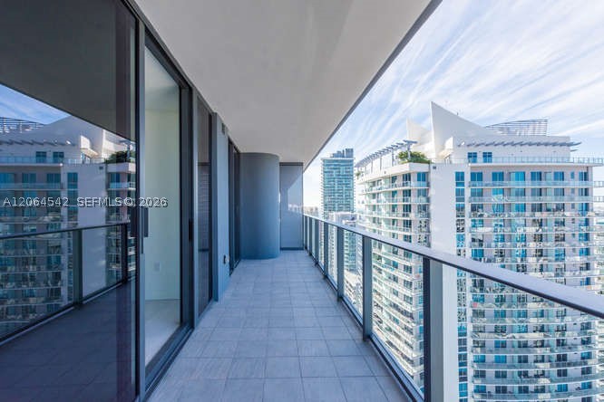 1000 Brickell Plz #4104, Miami FL 33131