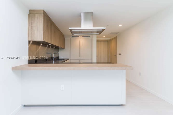 1000 Brickell Plz #4104, Miami FL 33131