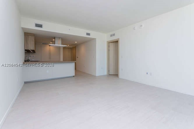 1000 Brickell Plz #4104, Miami FL 33131