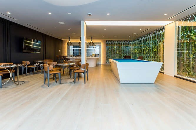 1000 Brickell Plz #4104, Miami FL 33131