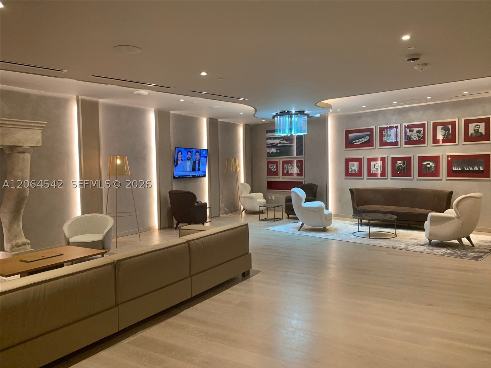 1000 Brickell Plz #4104, Miami FL 33131