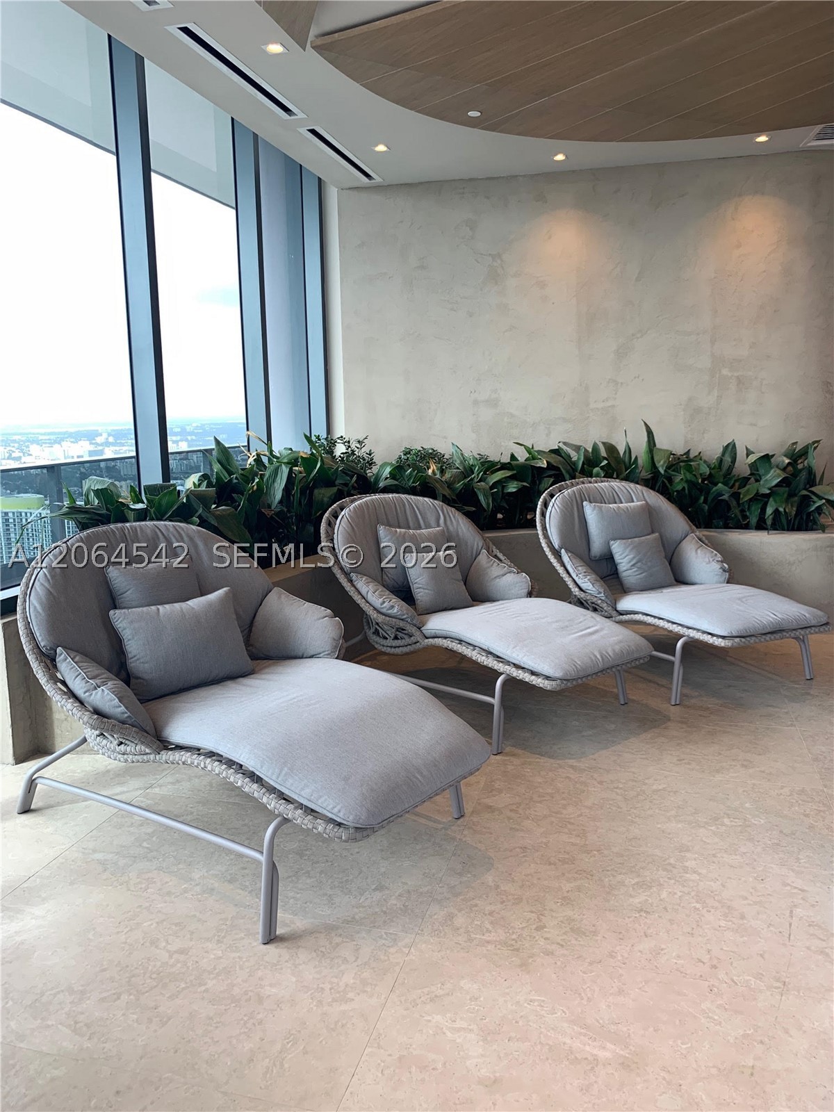 1000 Brickell Plz #4104, Miami FL 33131
