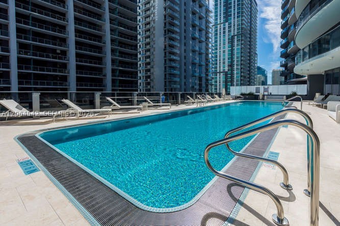 1000 Brickell Plz #4104, Miami FL 33131