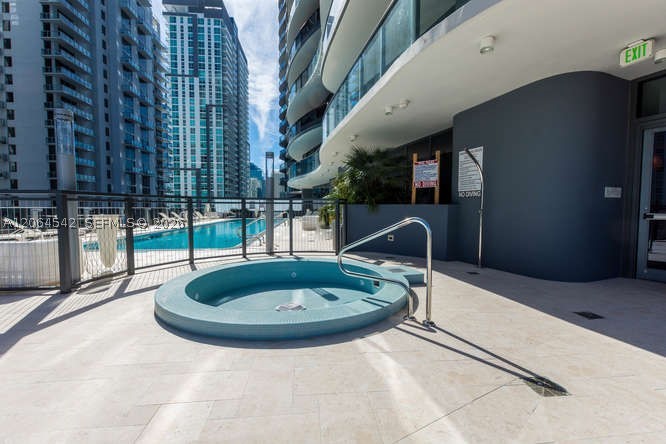 1000 Brickell Plz #4104, Miami FL 33131