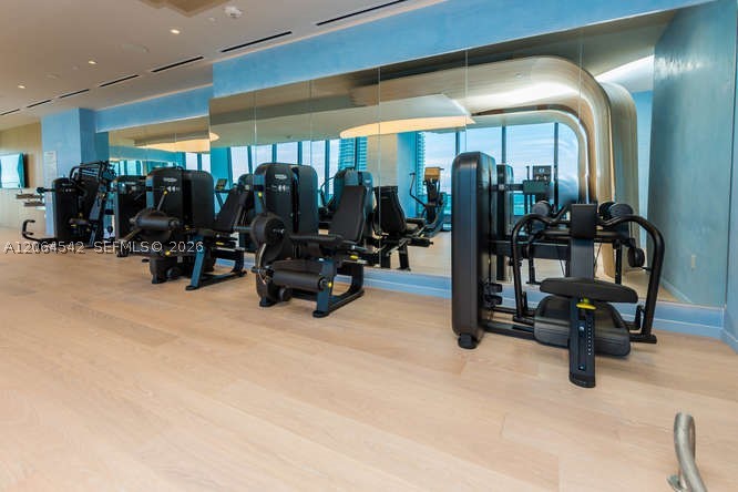 1000 Brickell Plz #4104, Miami FL 33131