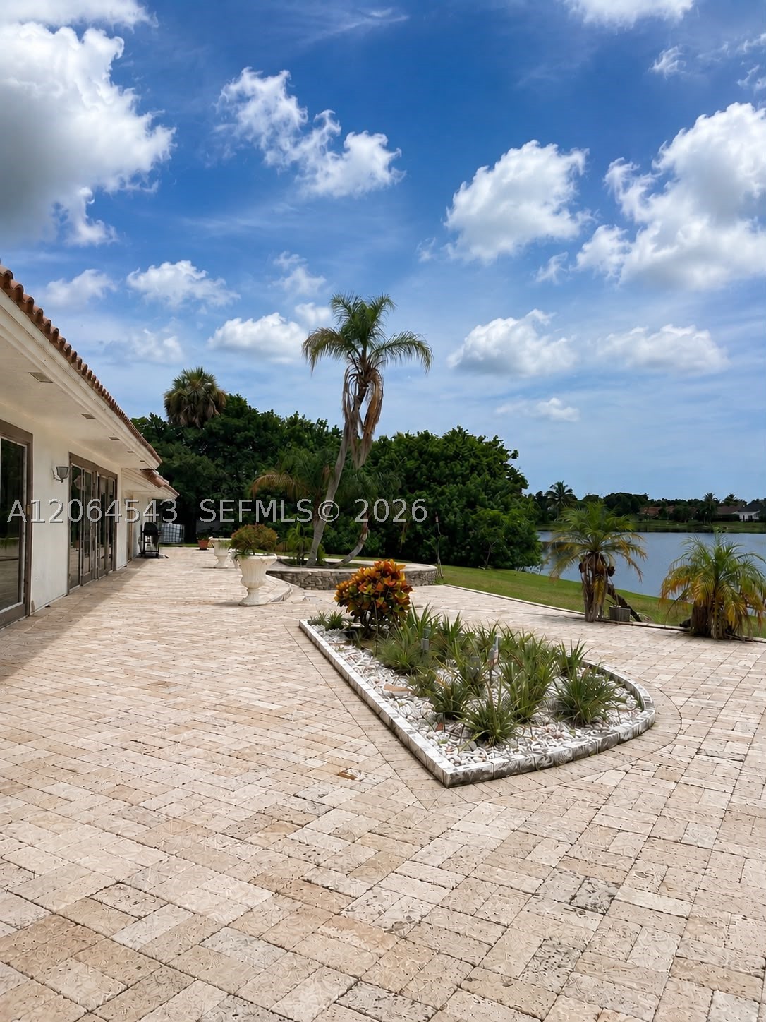 7248 NW 48th Ct, Lauderhill FL 33319