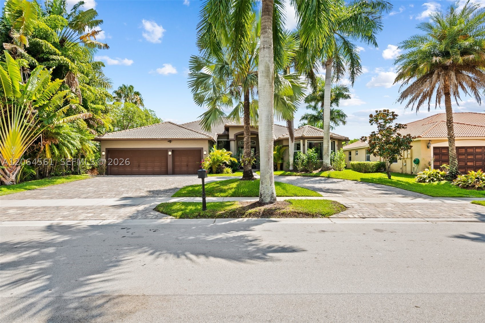 2498 Eagle Run Dr #2498, Weston FL 33327