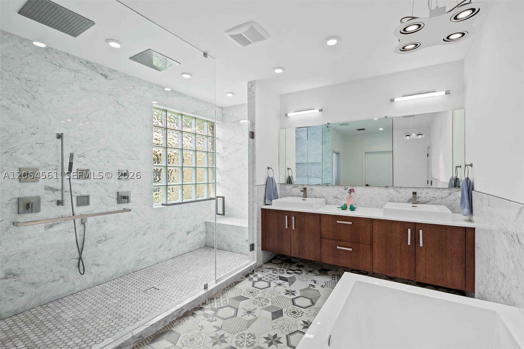 2498 Eagle Run Dr #2498, Weston FL 33327