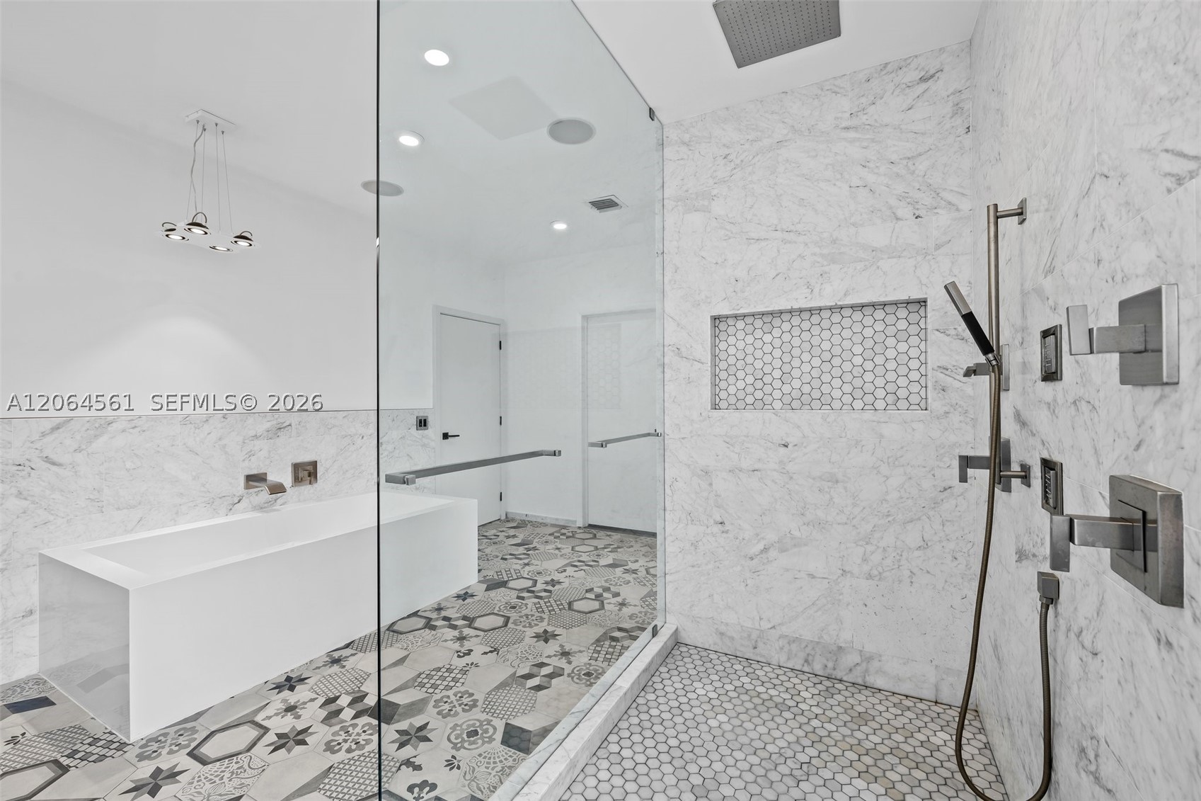 2498 Eagle Run Dr #2498, Weston FL 33327