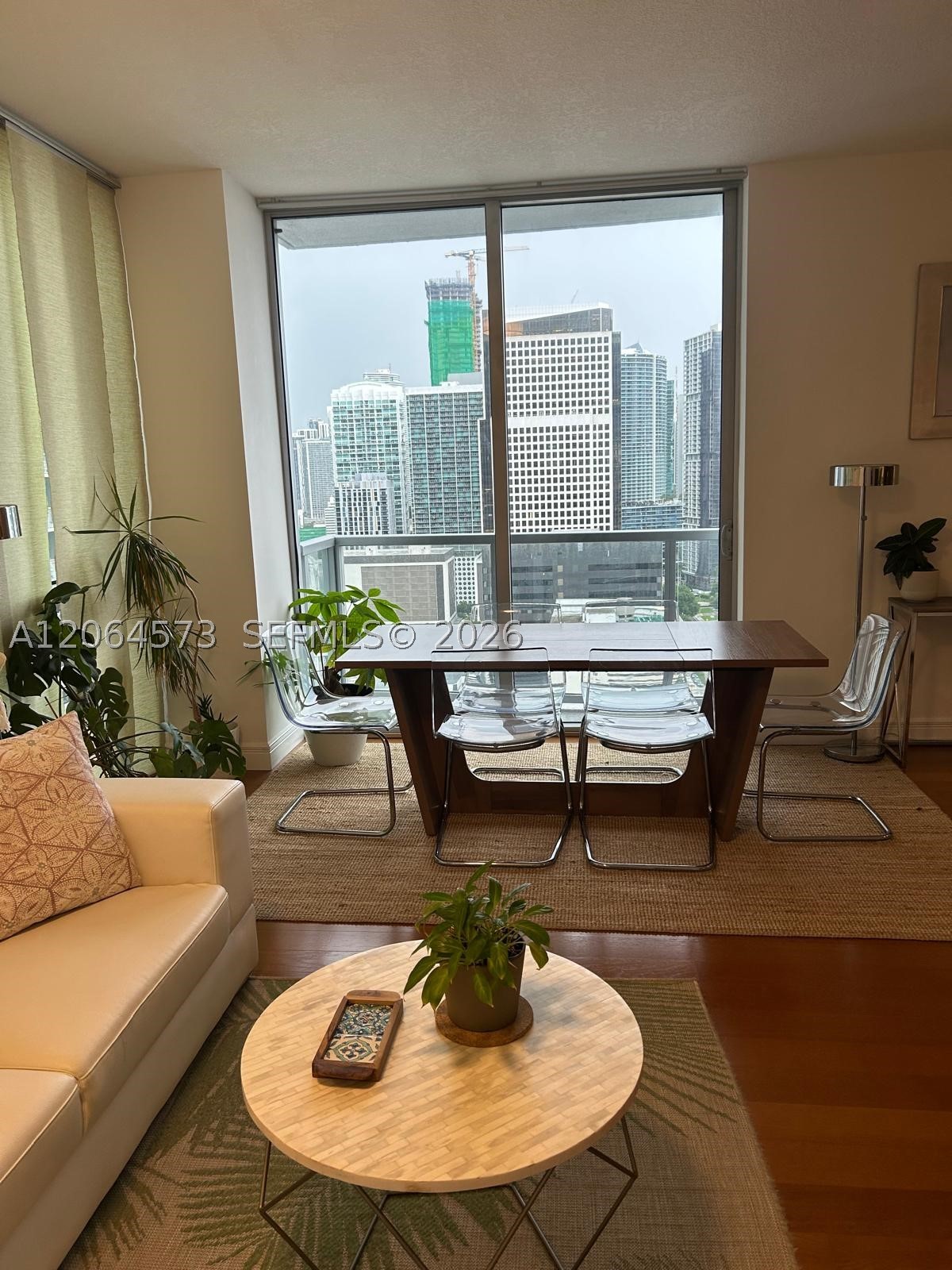 1060 Brickell Ave #2717, Miami FL 33131