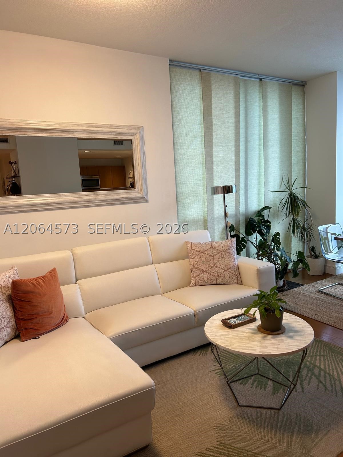 1060 Brickell Ave #2717, Miami FL 33131