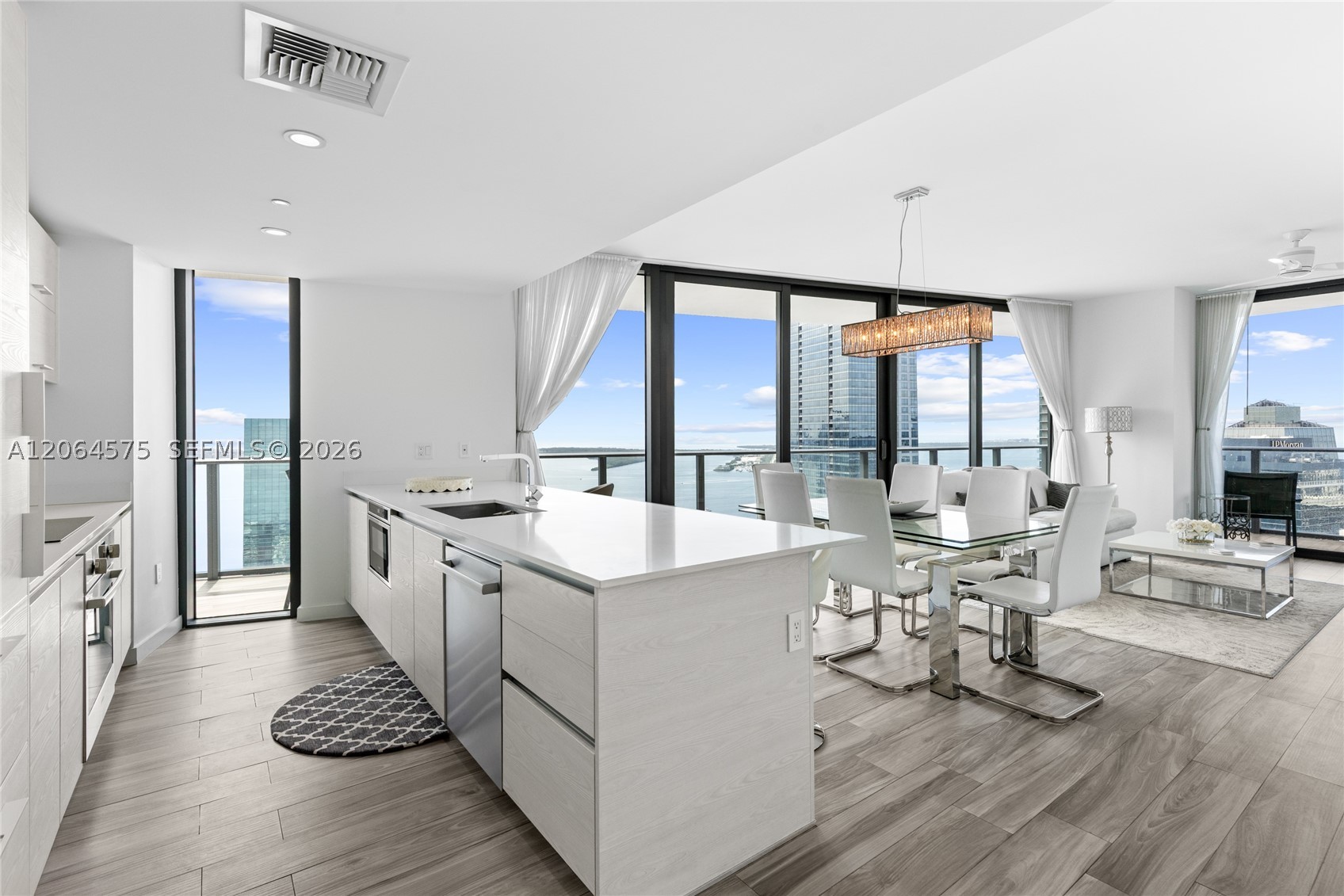 1300 S Miami Ave #4505, Miami FL 33130