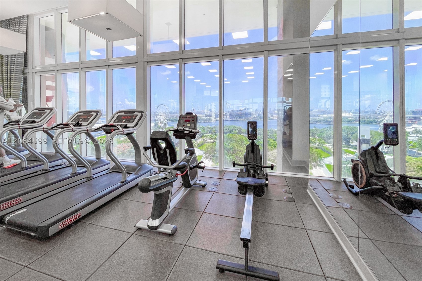 50 Biscayne Blvd #2505, Miami FL 33132