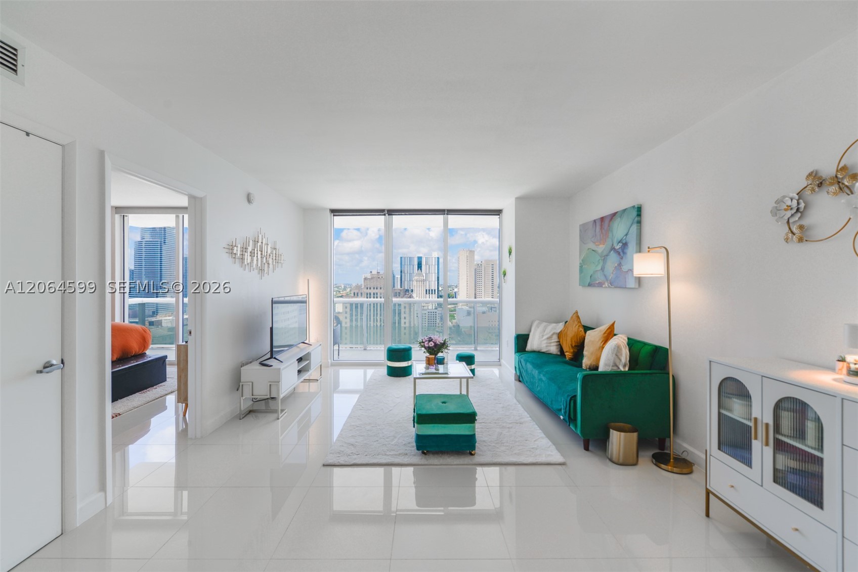 50 Biscayne Blvd #2505, Miami FL 33132
