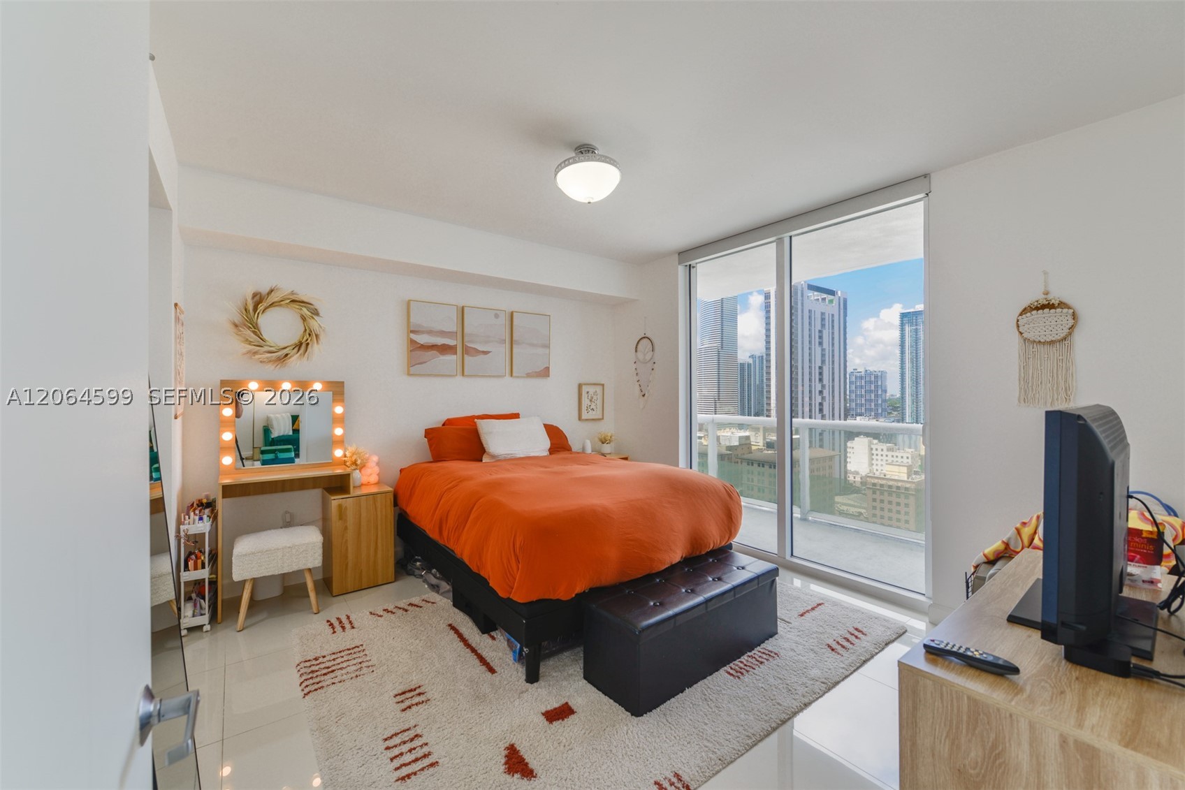 50 Biscayne Blvd #2505, Miami FL 33132
