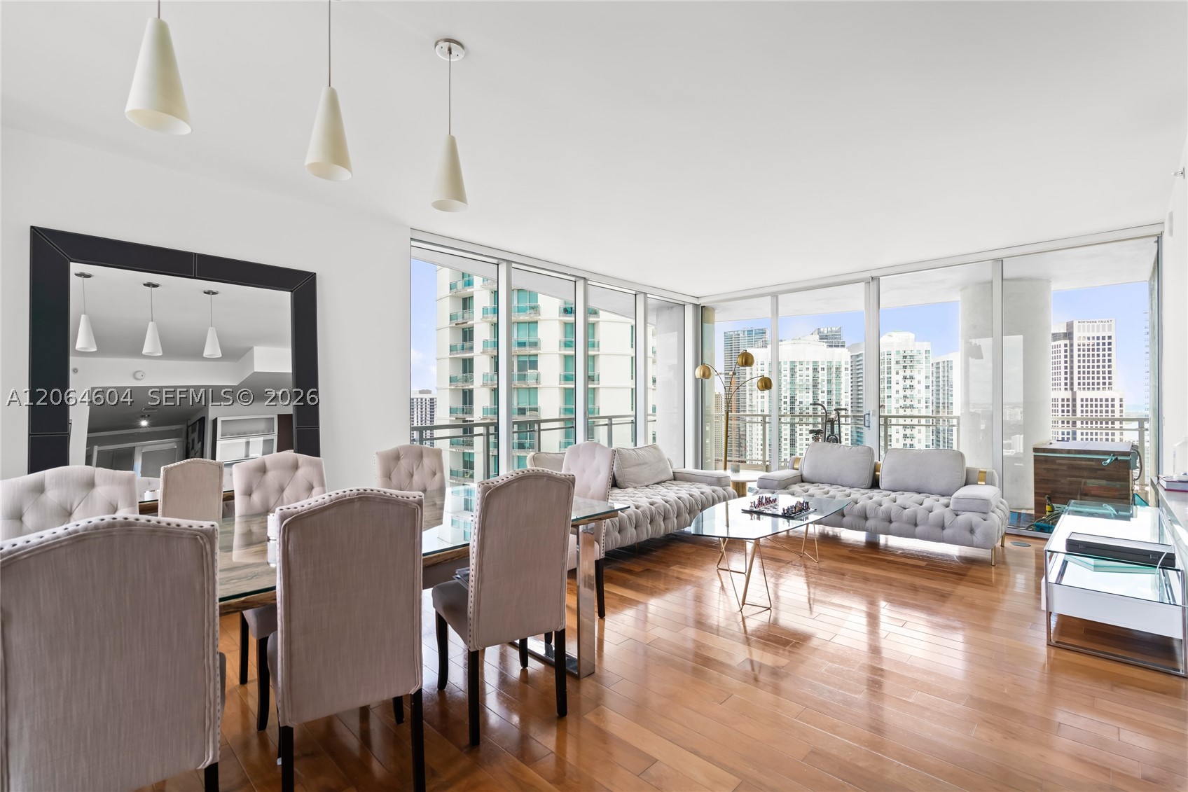 90 SW 3rd St #3504, Miami FL 33130