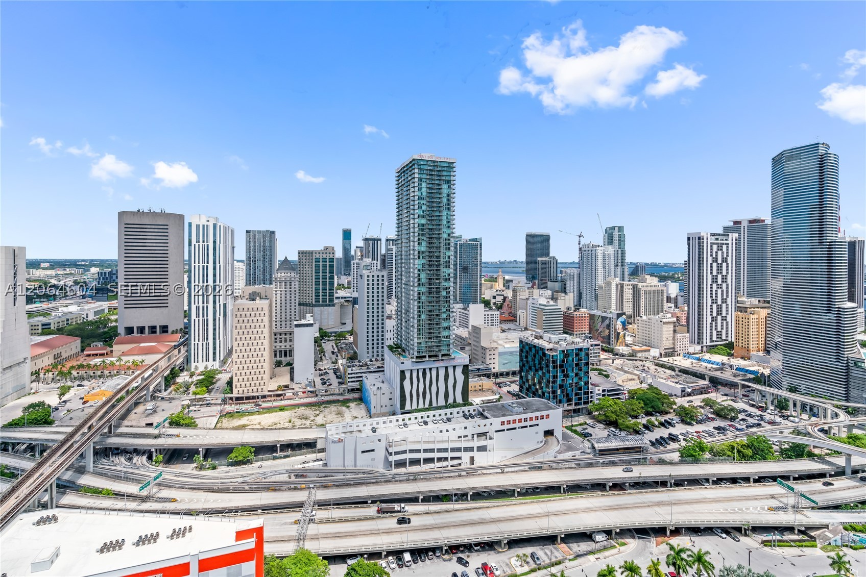 90 SW 3rd St #3504, Miami FL 33130
