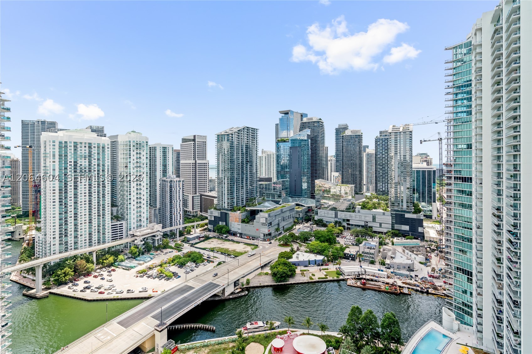 90 SW 3rd St #3504, Miami FL 33130