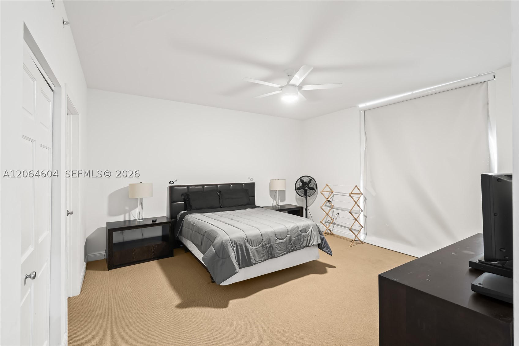 90 SW 3rd St #3504, Miami FL 33130