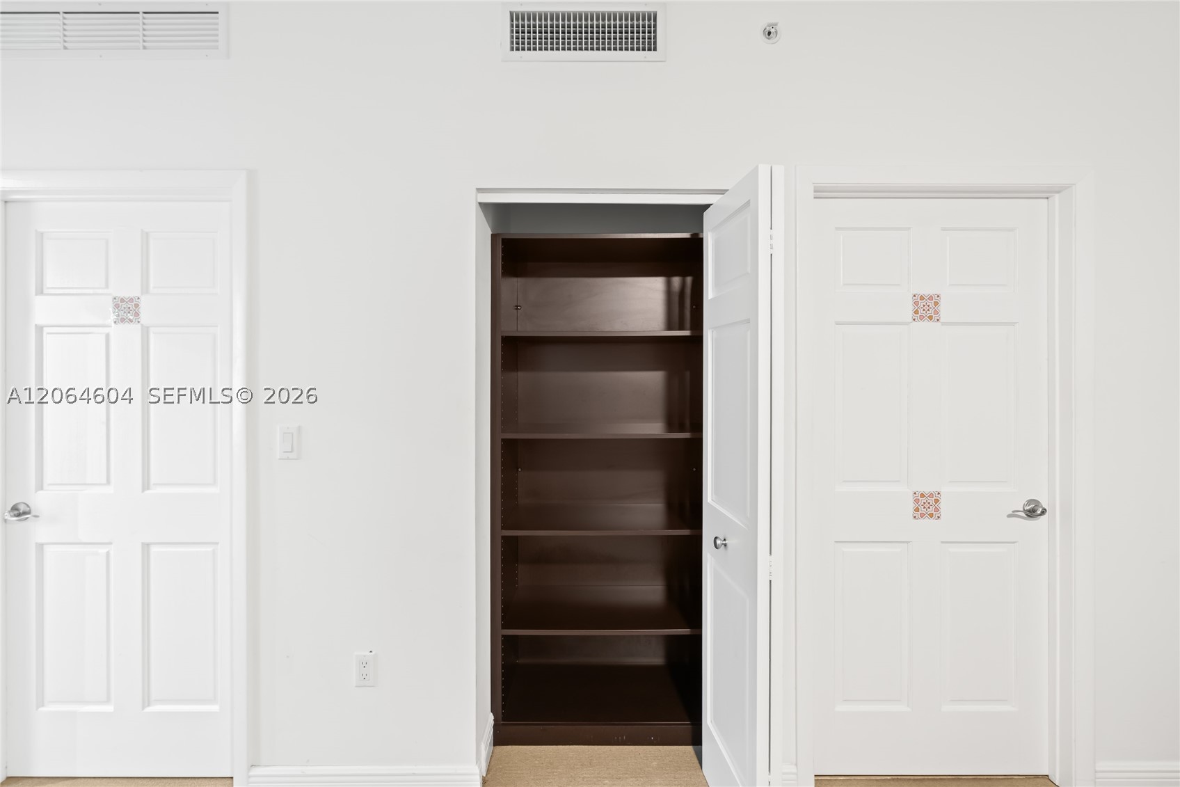 90 SW 3rd St #3504, Miami FL 33130