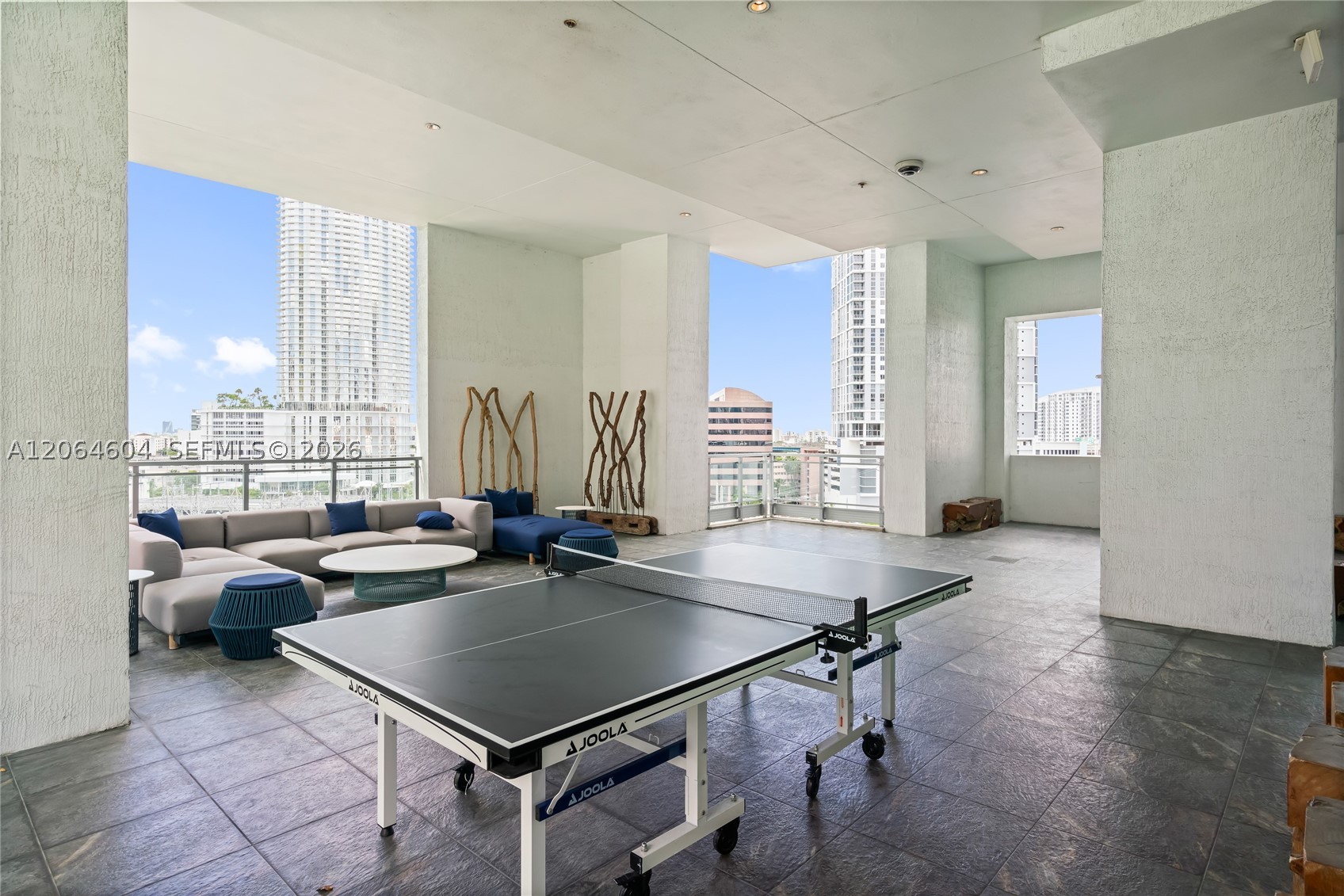 90 SW 3rd St #3504, Miami FL 33130
