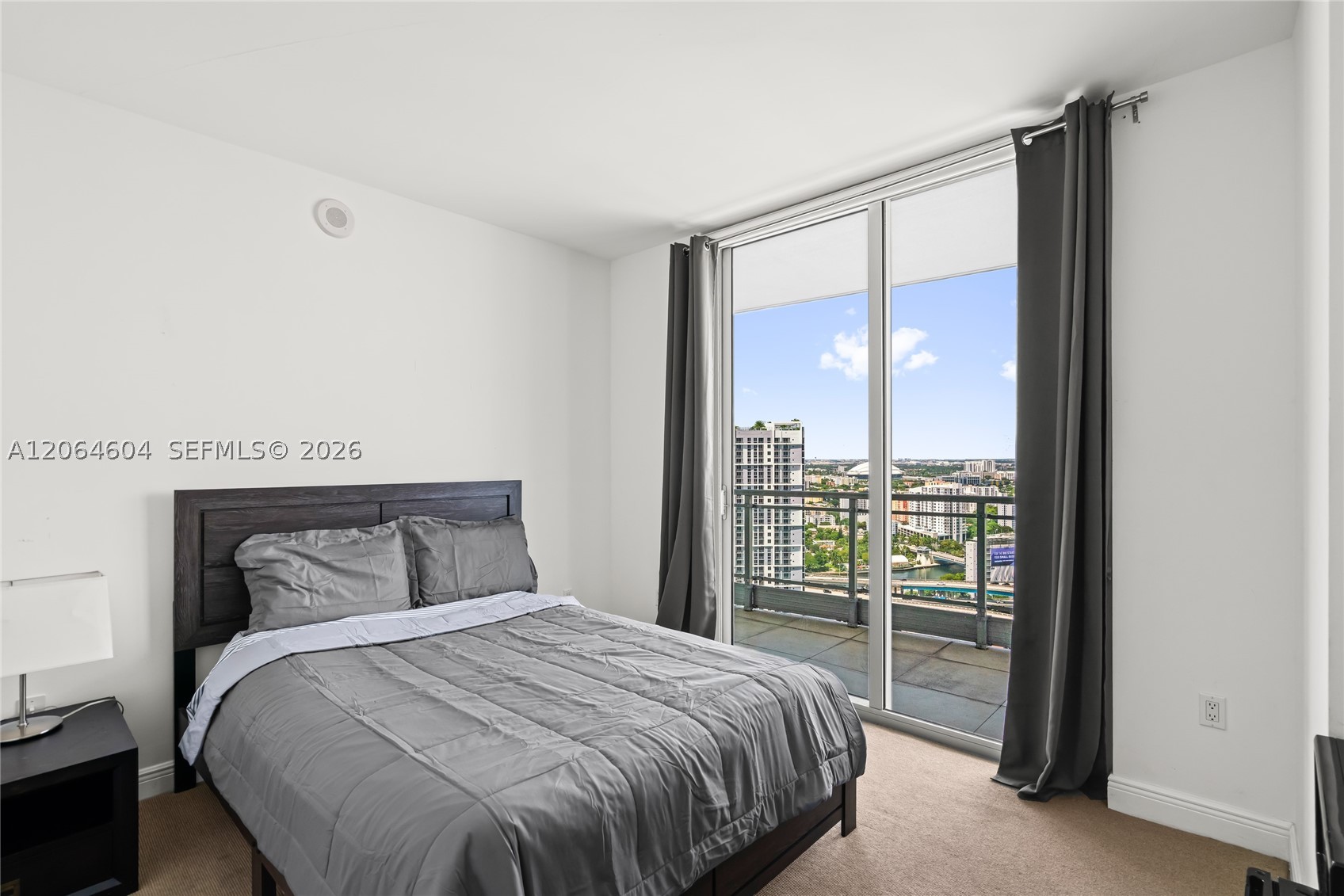 90 SW 3rd St #3504, Miami FL 33130