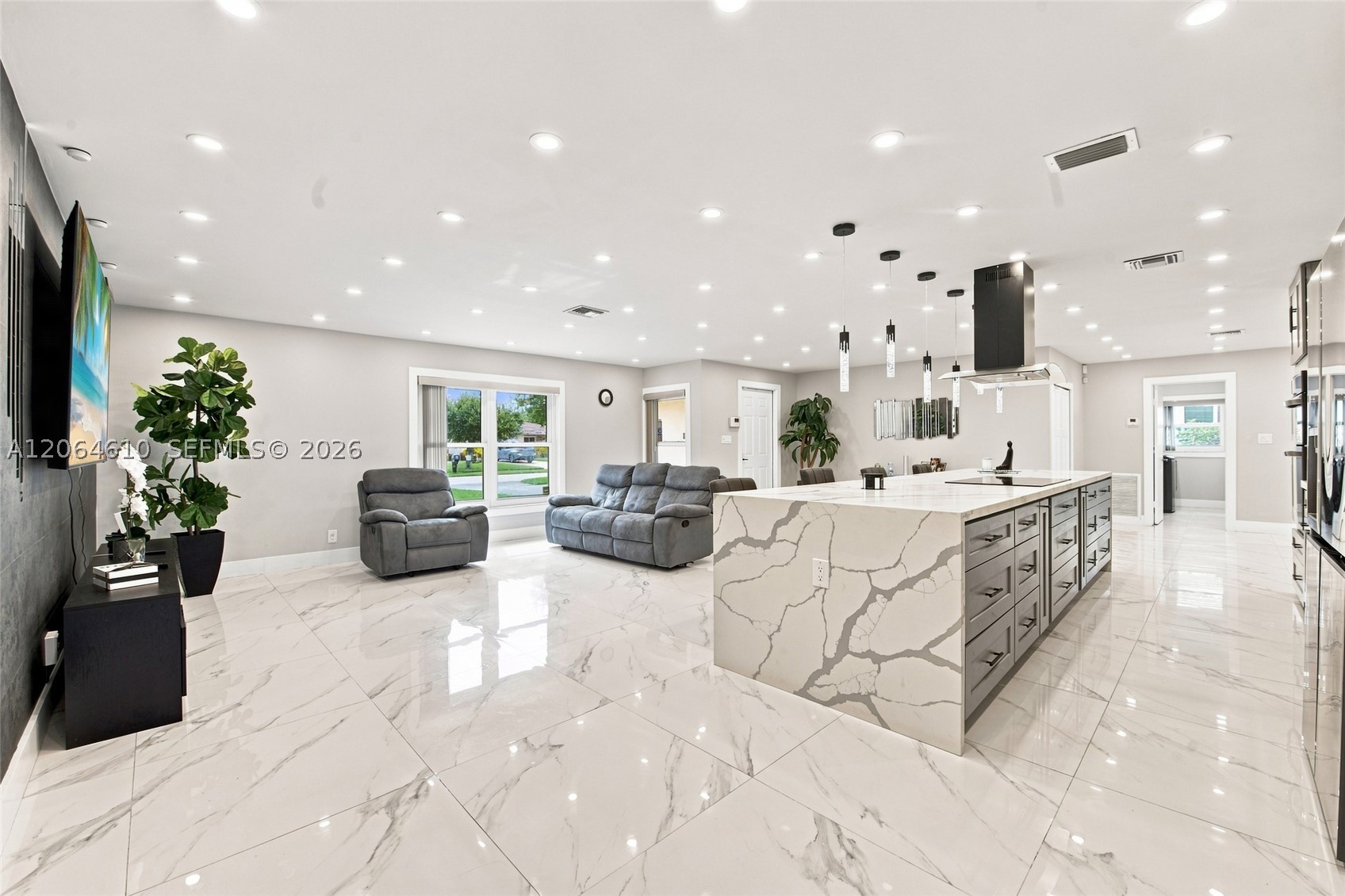 821 Ramblewood Dr #821, Coral Springs FL 33071
