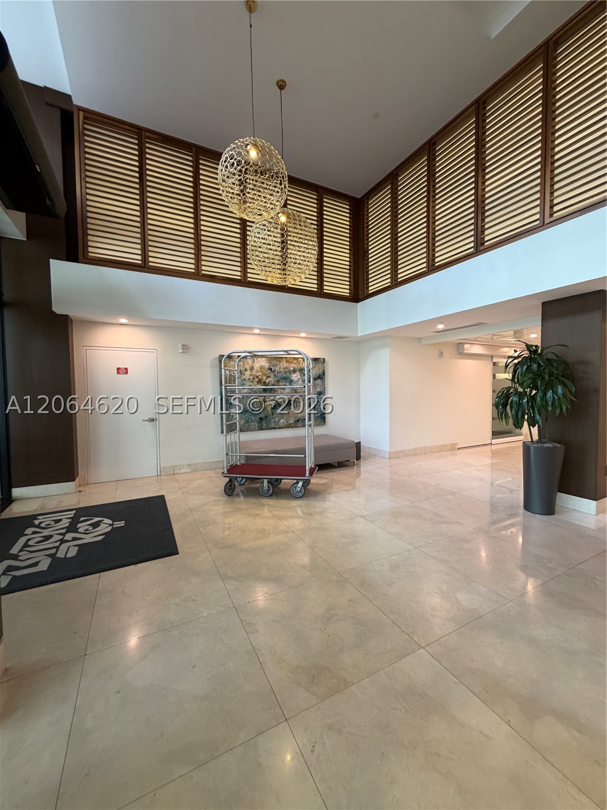 540 BRICKELL KEY DR #617, Miami FL 33131