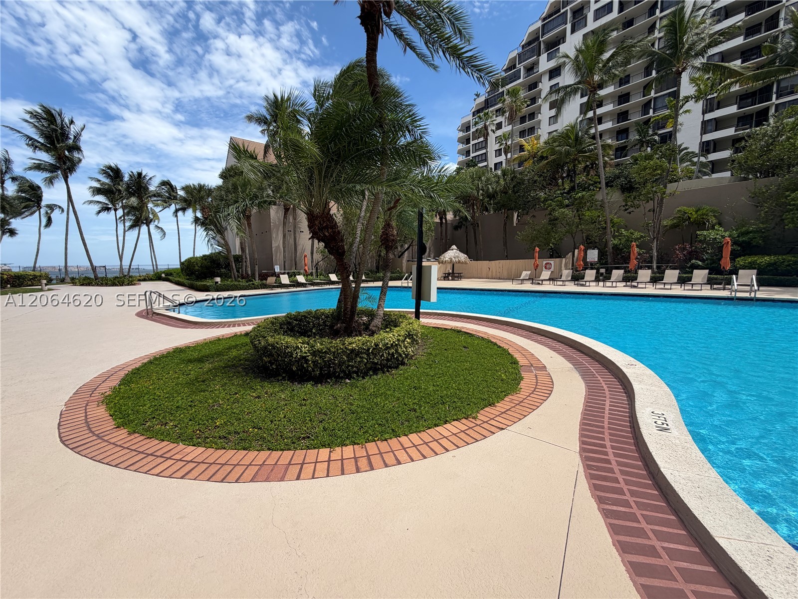 540 BRICKELL KEY DR #617, Miami FL 33131