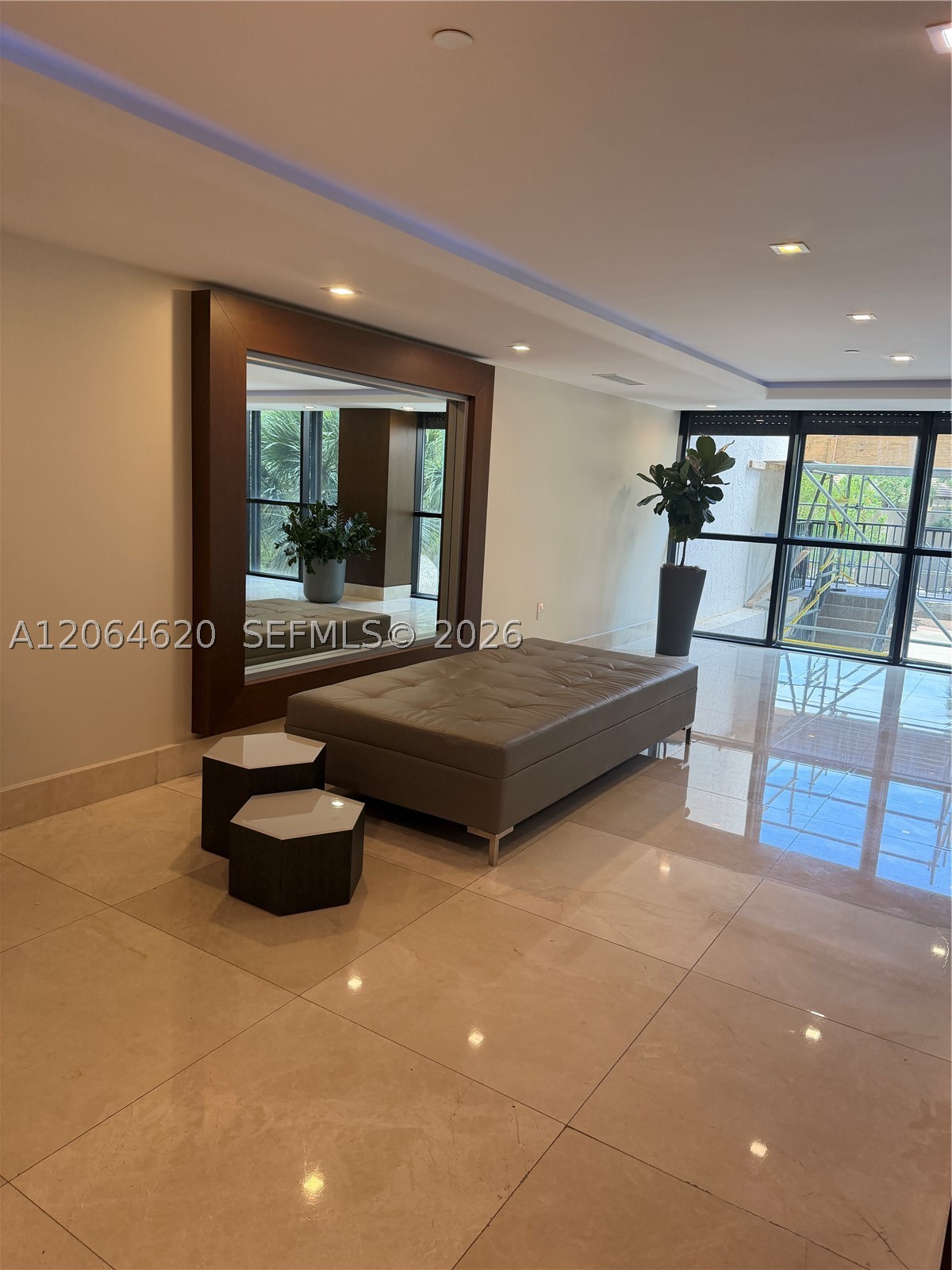 540 BRICKELL KEY DR #617, Miami FL 33131