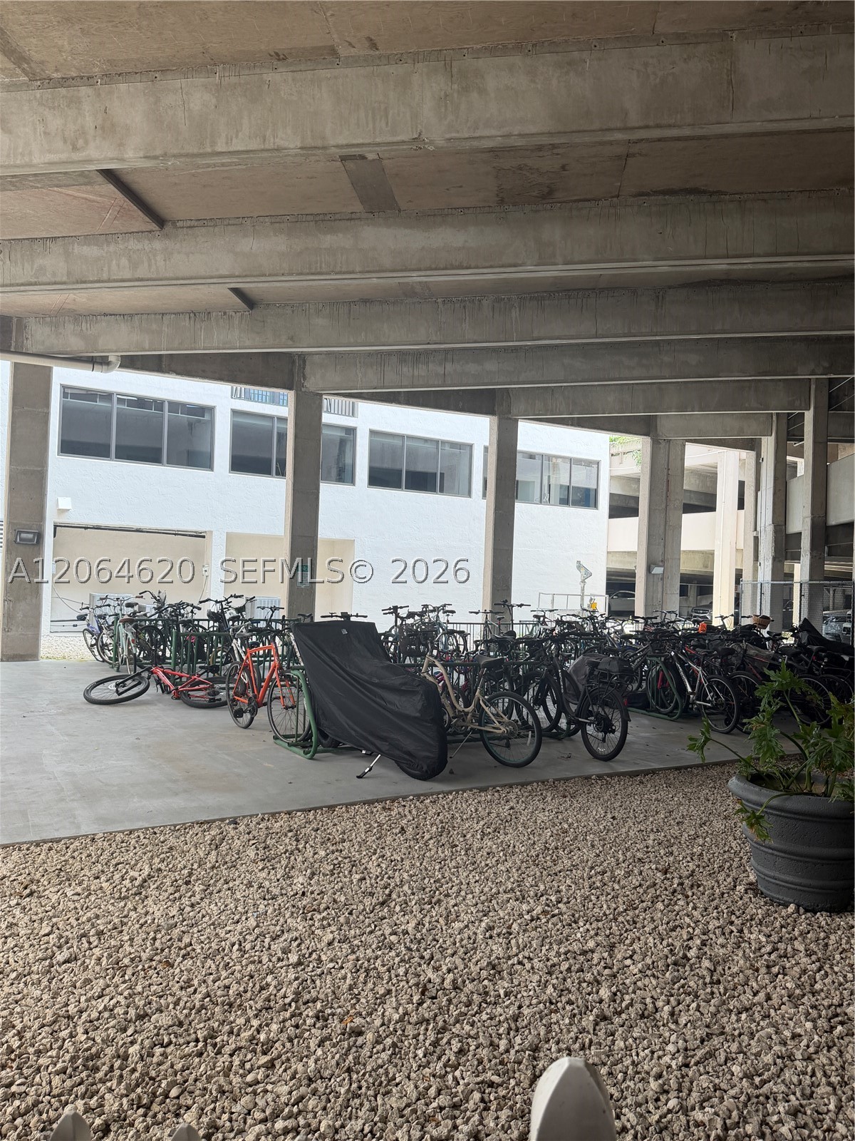 540 BRICKELL KEY DR #617, Miami FL 33131